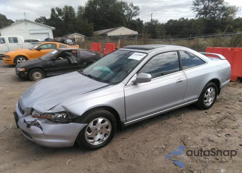 2000 Honda Accord 2.3 Ex из США, поврежденный, VIN 1HGCG3255YA008234